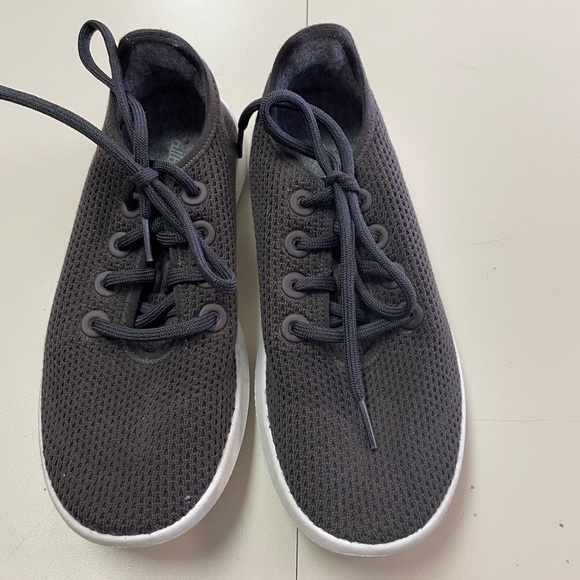 Brown Allbirds shoes sz 7 - Picture 1 of 3